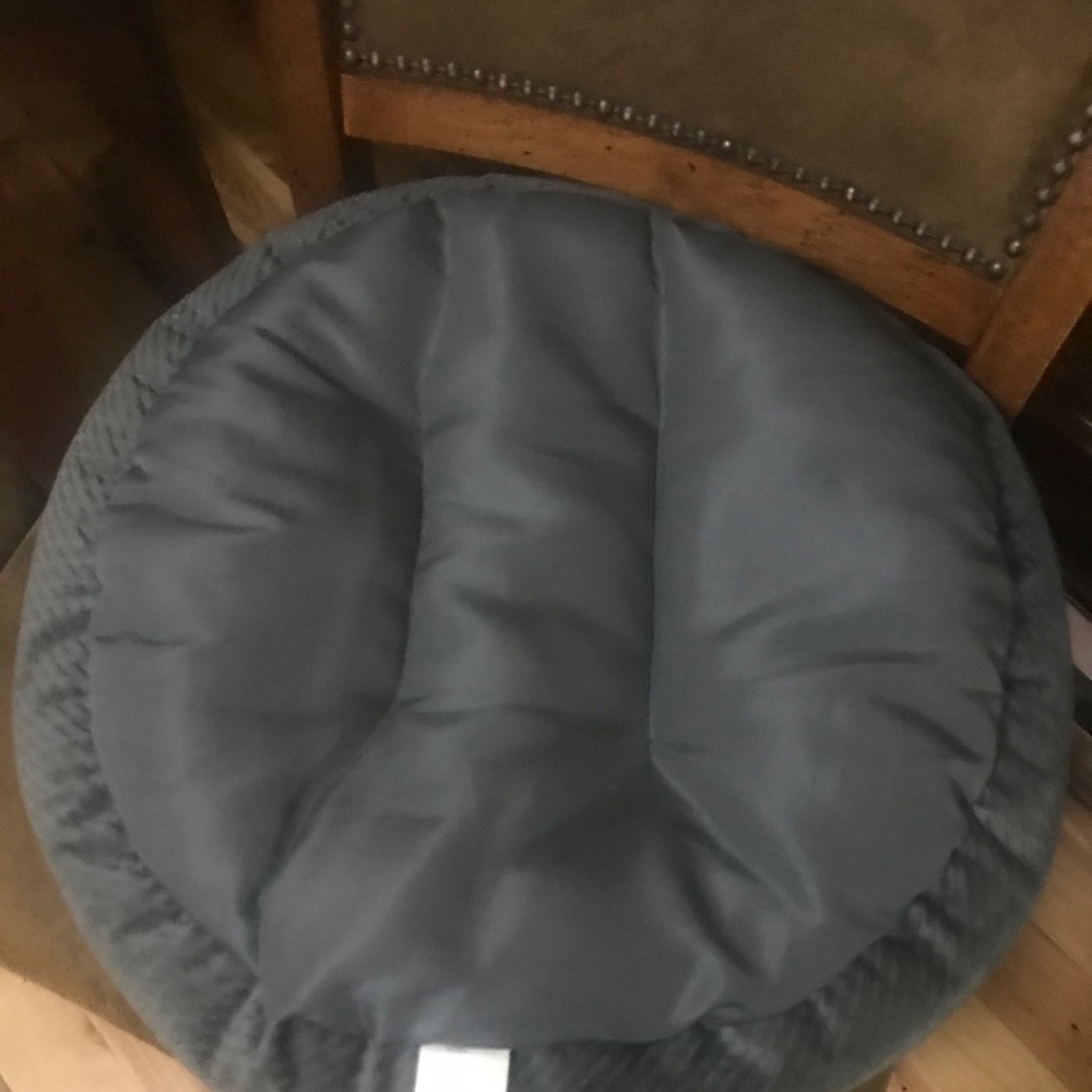 Cat bed - Picture 2 of 3